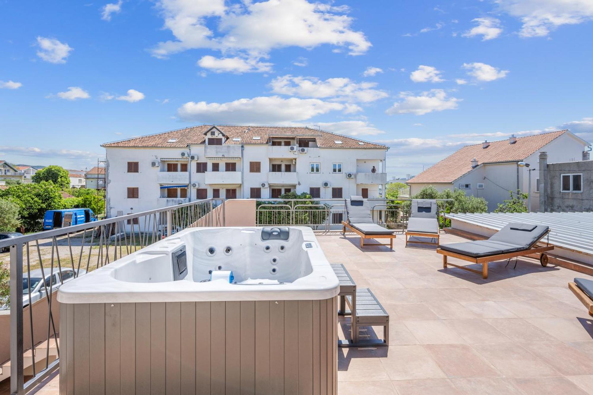 Villa Magnolia พิโรวัซ ภายนอก รูปภาพ